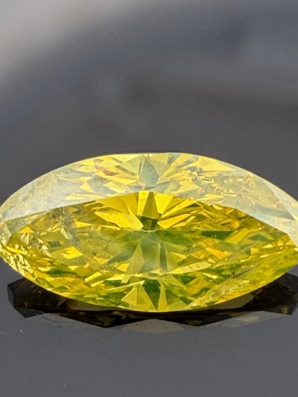 Loose GIA 1.33CT Fancy Vivid Greenish Yellow Diamond I2 Treated Marquise